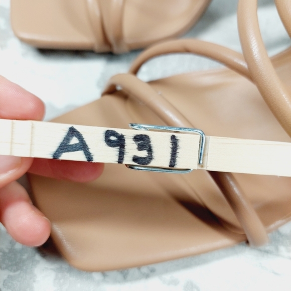 New Abound Austyn Brown Tubular Strap Block Heel Sandals A931 - Picture 10 of 10